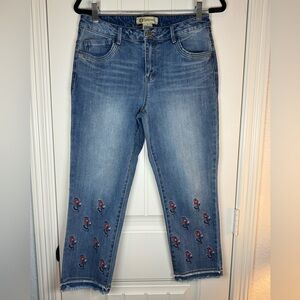 Democracy Embroidered Jeans - Women’s Size 6